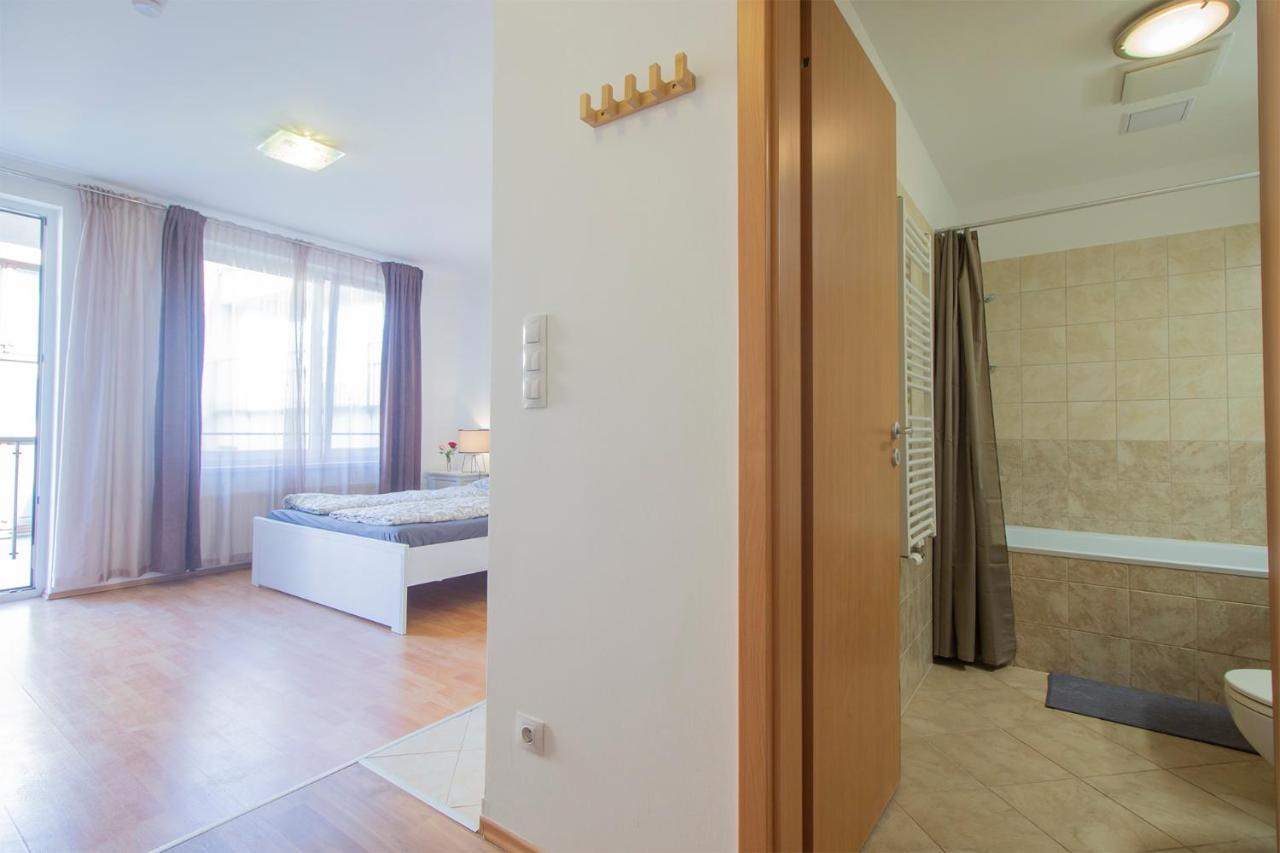 Apartament Corvin Modern Studio With Ac, Parking Budapeszt Zewnętrze zdjęcie