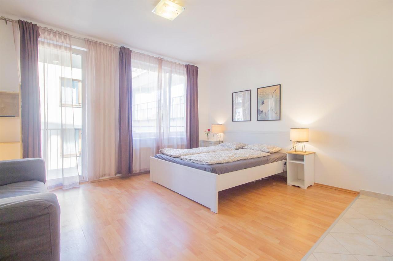 Apartament Corvin Modern Studio With Ac, Parking Budapeszt Zewnętrze zdjęcie
